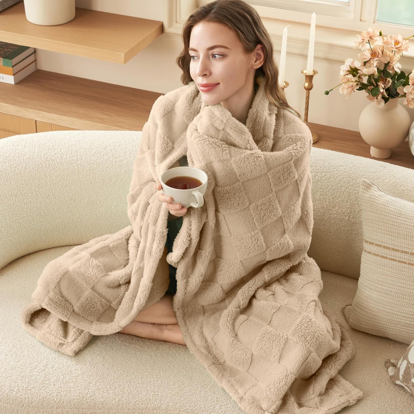 Joiedomi Throw Blanket for Couch, Soft Brown Fleece Checkered Blankets Gifts for Women Mom Girls, 280GSM Cozy Cute Soft Throw Home Room Decor Aesthetic Gifts 50x60 Inches