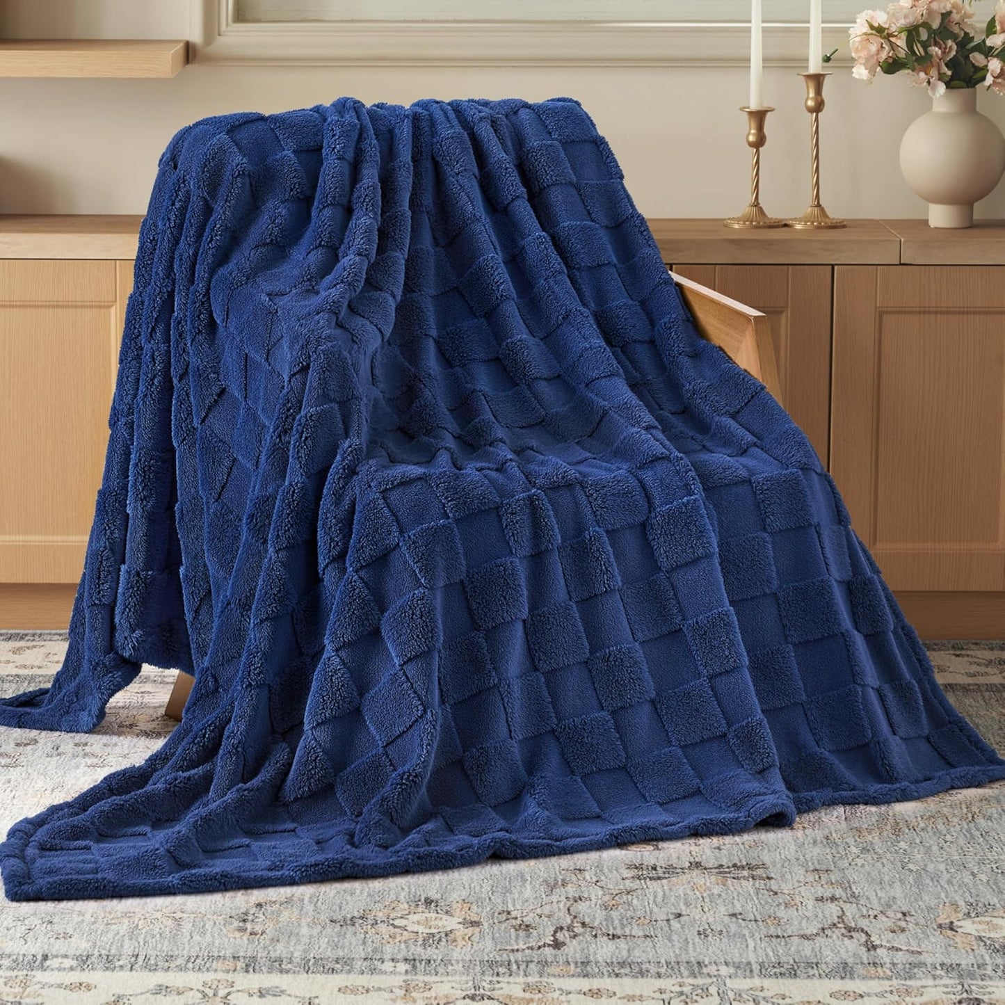 Joiedomi Twin Blanket for Bed, Soft Fleece Blue Checkered Blankets Gifts for Women Mom Girls, 280GSM Cozy Cute Soft Throw Home Room Decor Aesthetic Gifts 60x80 Inches