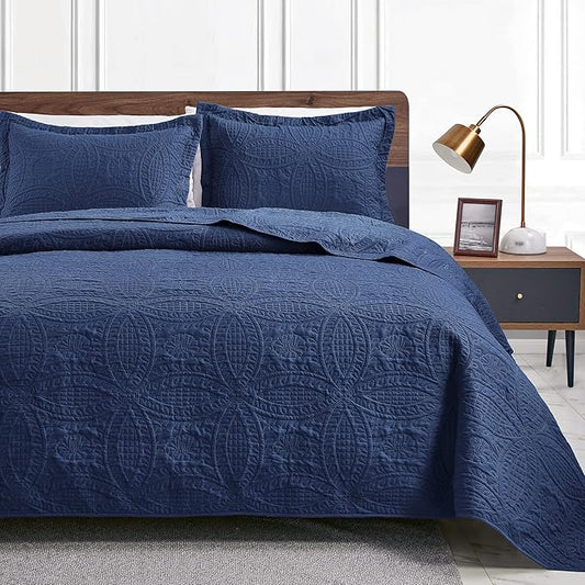 Love's cabin California King Size Quilt Bedding Set Navy Bedspreads - Cal King Summer Lightweight Bedspread Comforter - Coin Pattern Coverlet for All Season - 3 Pieces (1 Quilt, 2 Pillow Shams)