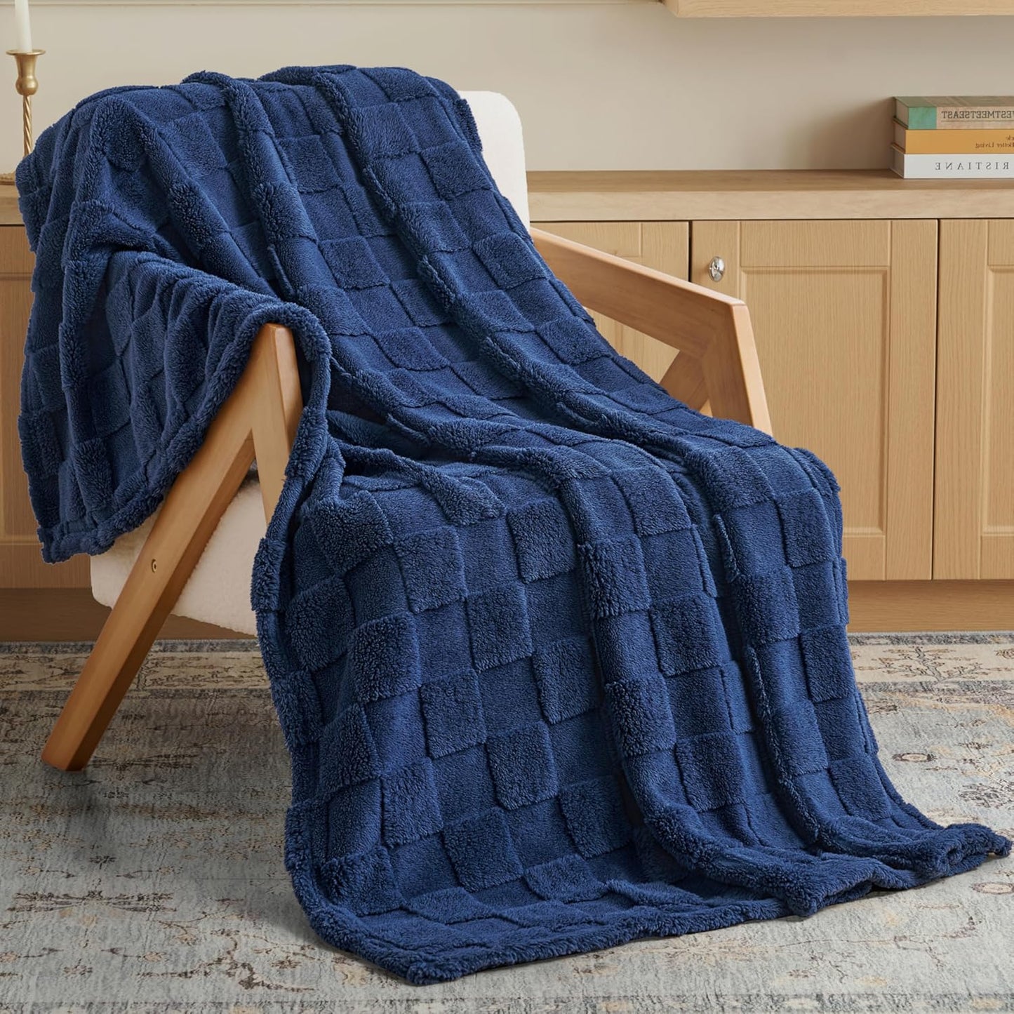 Joiedomi Throw Blanket for Couch, Soft Blue Fleece Checkered Blankets Gifts for Women Mom Girls, 280GSM Cozy Cute Soft Throw Home Room Decor Aesthetic Gifts 50x60 Inches