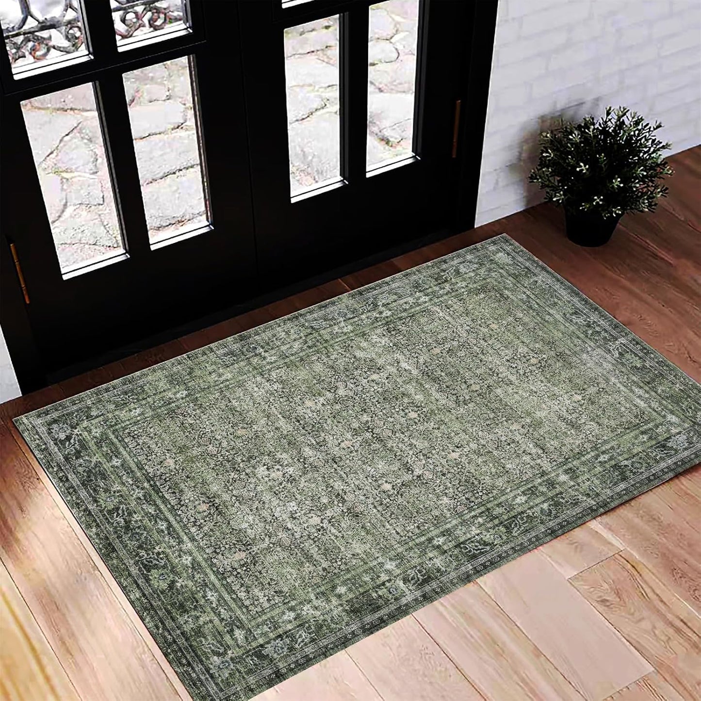 Washable Area Rug 2'x3' Door Mat Vintage Distressed Doormat Indoor Entrance Traditional Thin Rug Floral Print Non Slip Carpet for Kitchen Bathroom Bedroom Living Room