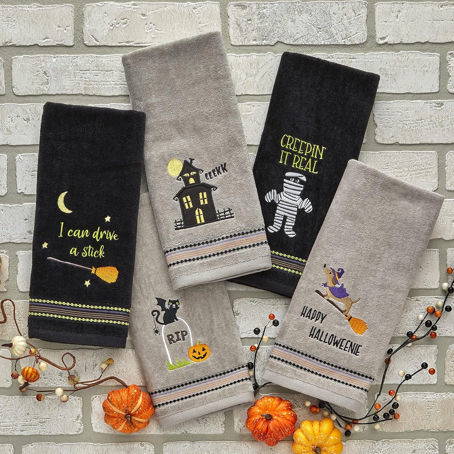 SKL Home Halloween Happy Halloweenie Hand Towel Set for Bath/Kitchen/Bar & Gift, 2 Count