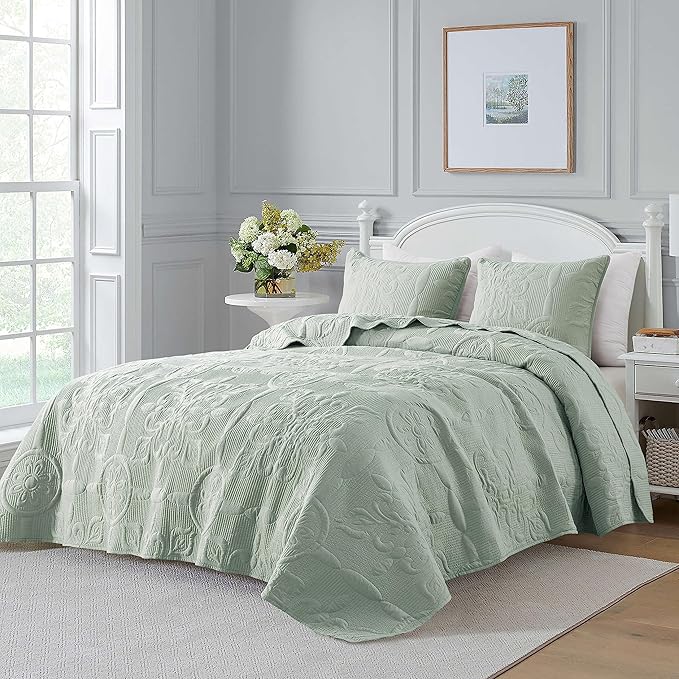 Sage Green Damask Quilt Queen Size Bedding Sets with 2 Pillow Shams, Boho Bedspread Lightweight Soft Farmhouse Vintage Bohemian Coverlet Retro Jacquard Pattern Bed Cover for All Season, 3 Pieces