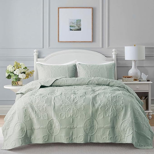 Sage Green Damask Quilt California Cal King Size Bedding Sets with 2 Pillow Shams, Oversized Boho Bedspread Lightweight Soft Farmhouse Vintage Coverlet Jacquard Bed Cover for All Season, 3 Pieces